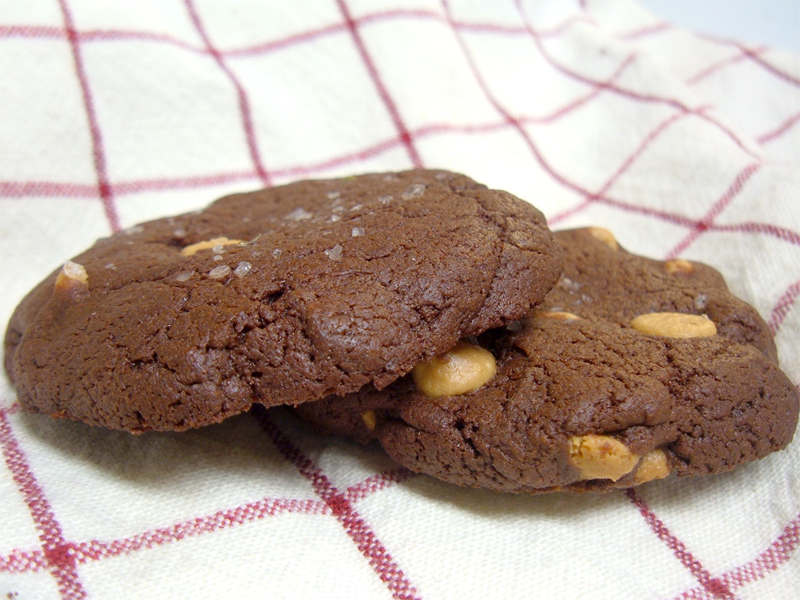 Pure Awesome Chocolate Peanut Butter Chip Cookies Pure Awesome Chocolate Peanut Butter Chip Cookies