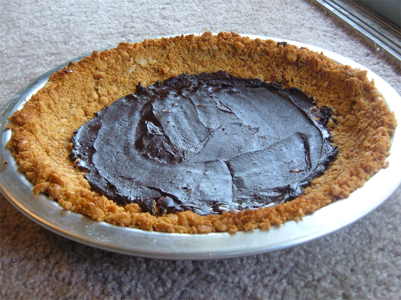 Peanut Butter Pie: Spreading the Ganache Peanut Butter Pie: Spreading the Ganache