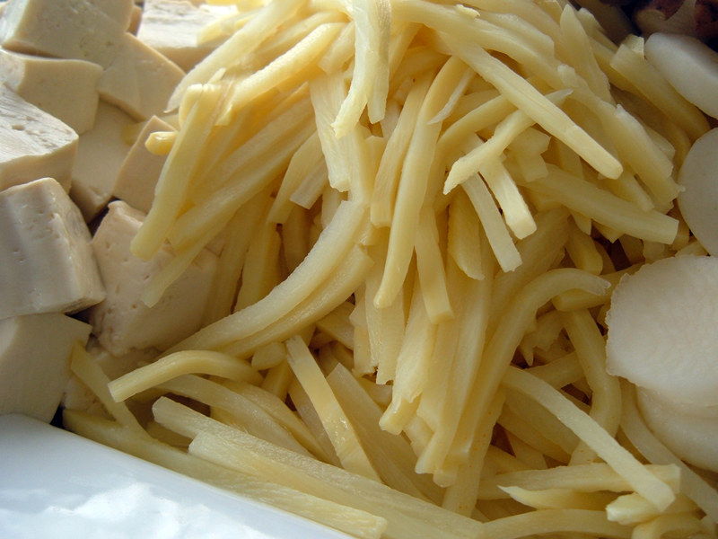 Sukiyaki: Boiled Bamboo Shoots, Drained and Rinsed Sukiyaki: Boiled Bamboo Shoots, Drained and Rinsed
