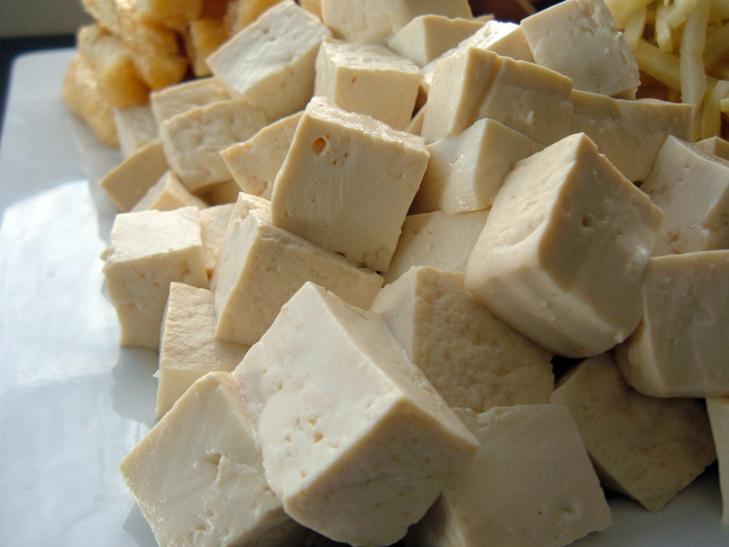 Sukiyaki: Firm Tofu, Cubed Sukiyaki: Firm Tofu, Cubed